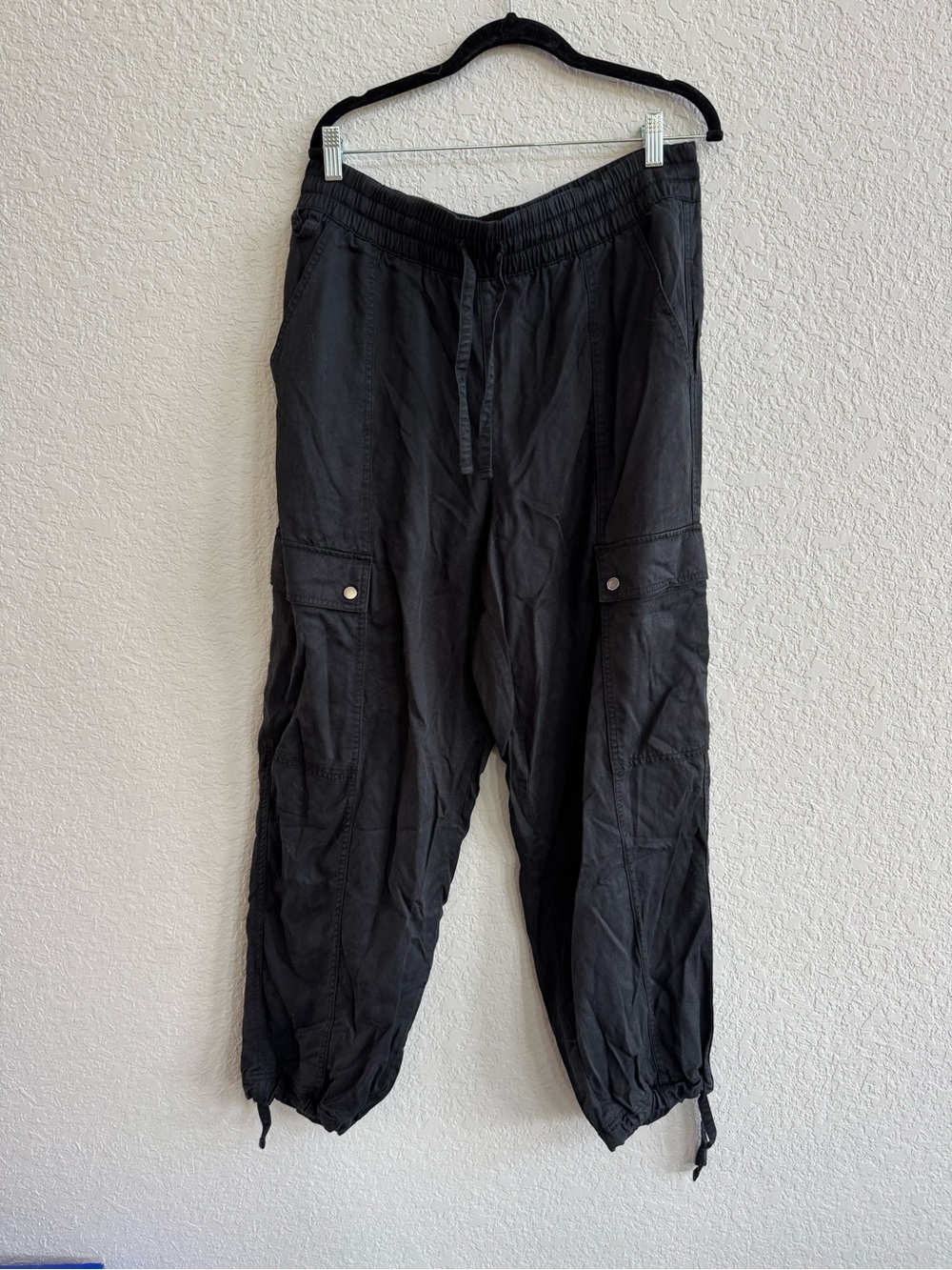 Athleta Black Drawstring Cargo Joggers